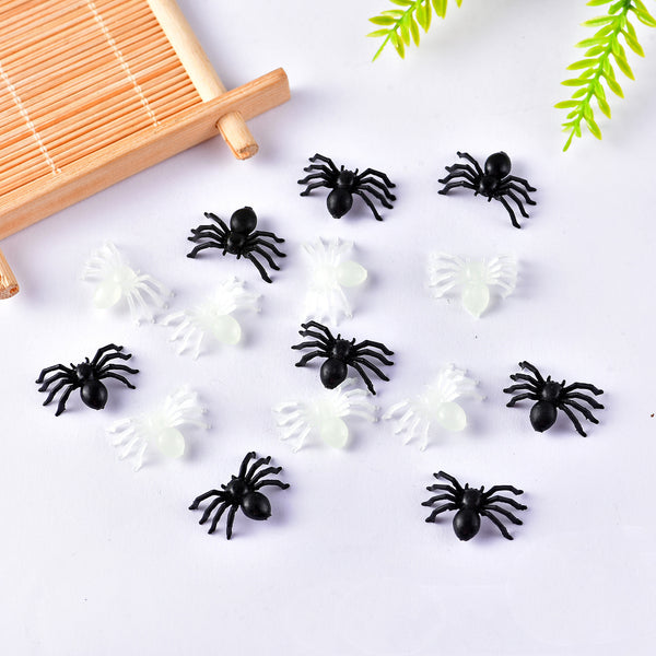 Halloween Plastic Spider - Discount Halloween City