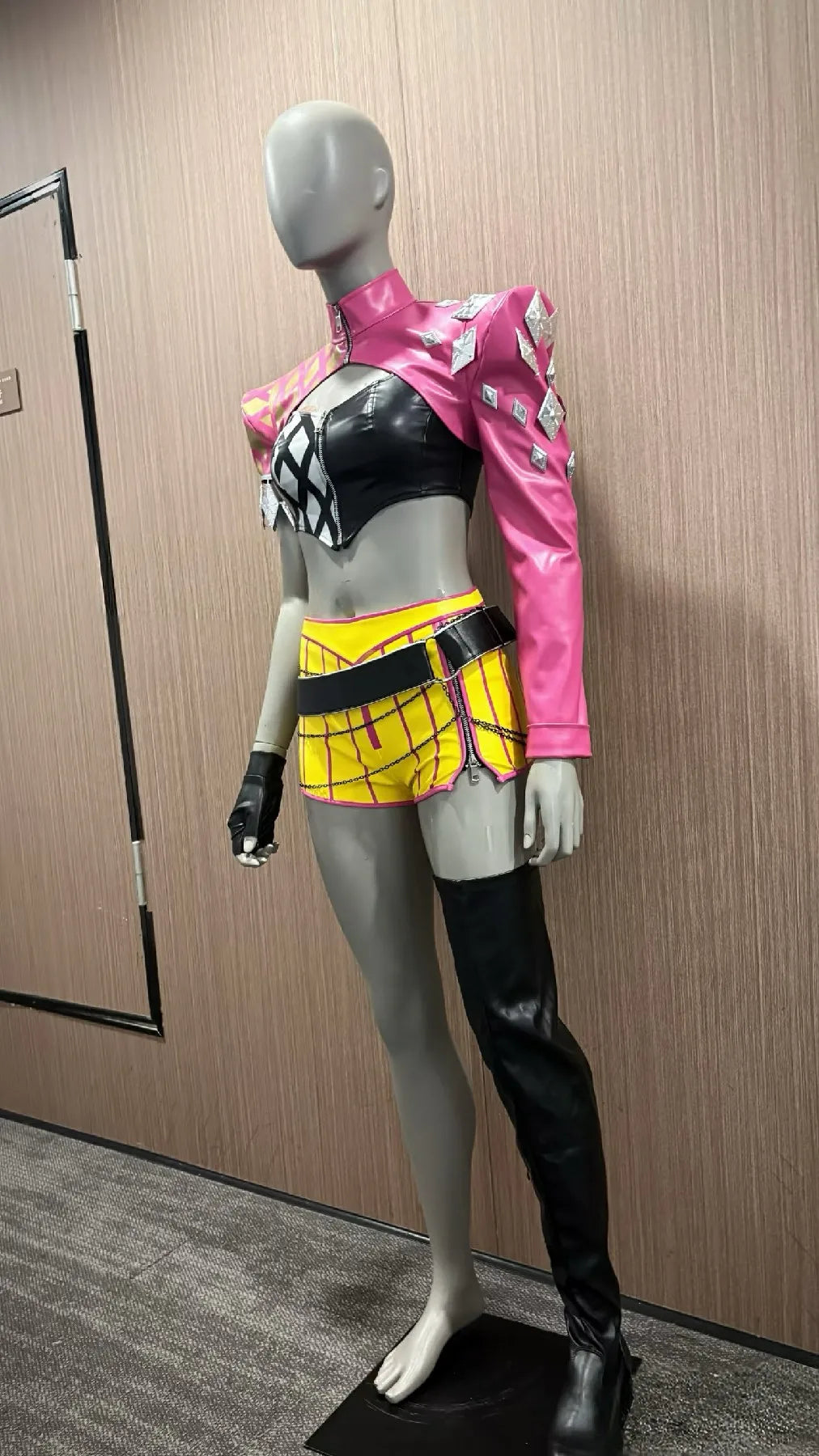 Mina Outfits Costume