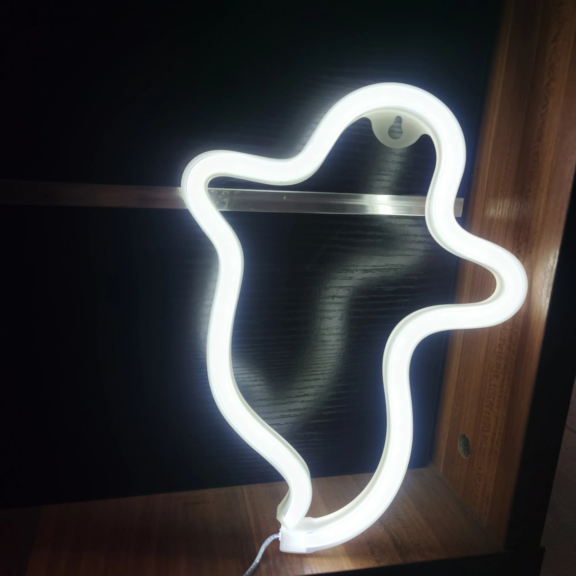 Halloween Bat Spirit LED Neon Wall Decor for Party Gift - Terrifying Atmosphere - USB or Battery Powered - product image 12