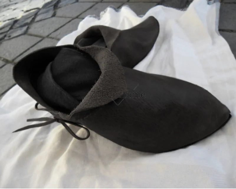 Medieval Victorian Halloween Costume for Adults