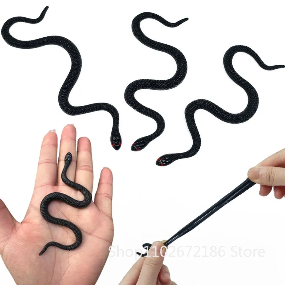 Black Fake Snake Halloween Decorations – 12–36 Pack