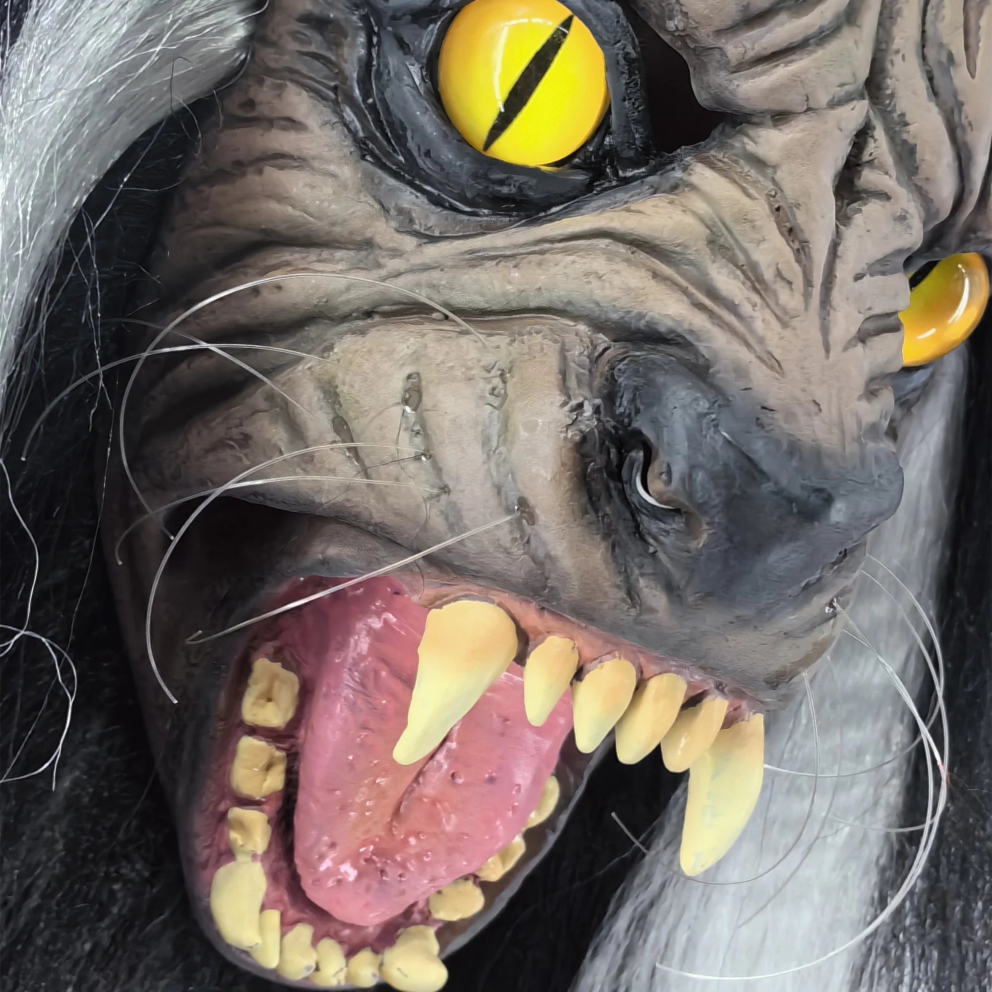 Michael Jackson Thriller-Inspired Werewolf Costume – Adult