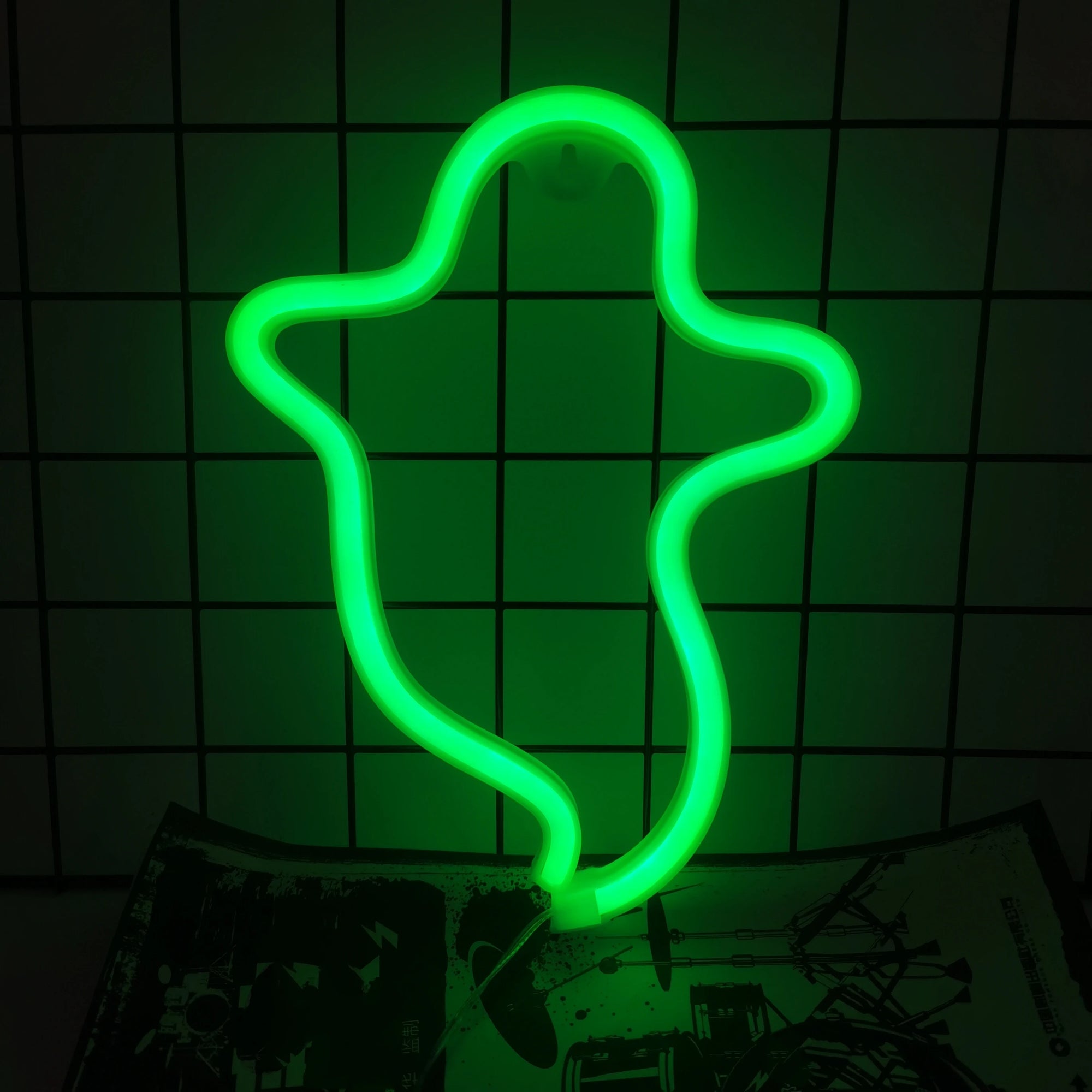 Halloween Bat Spirit LED Neon Wall Decor for Party Gift - Terrifying Atmosphere - USB or Battery Powered - product image 15