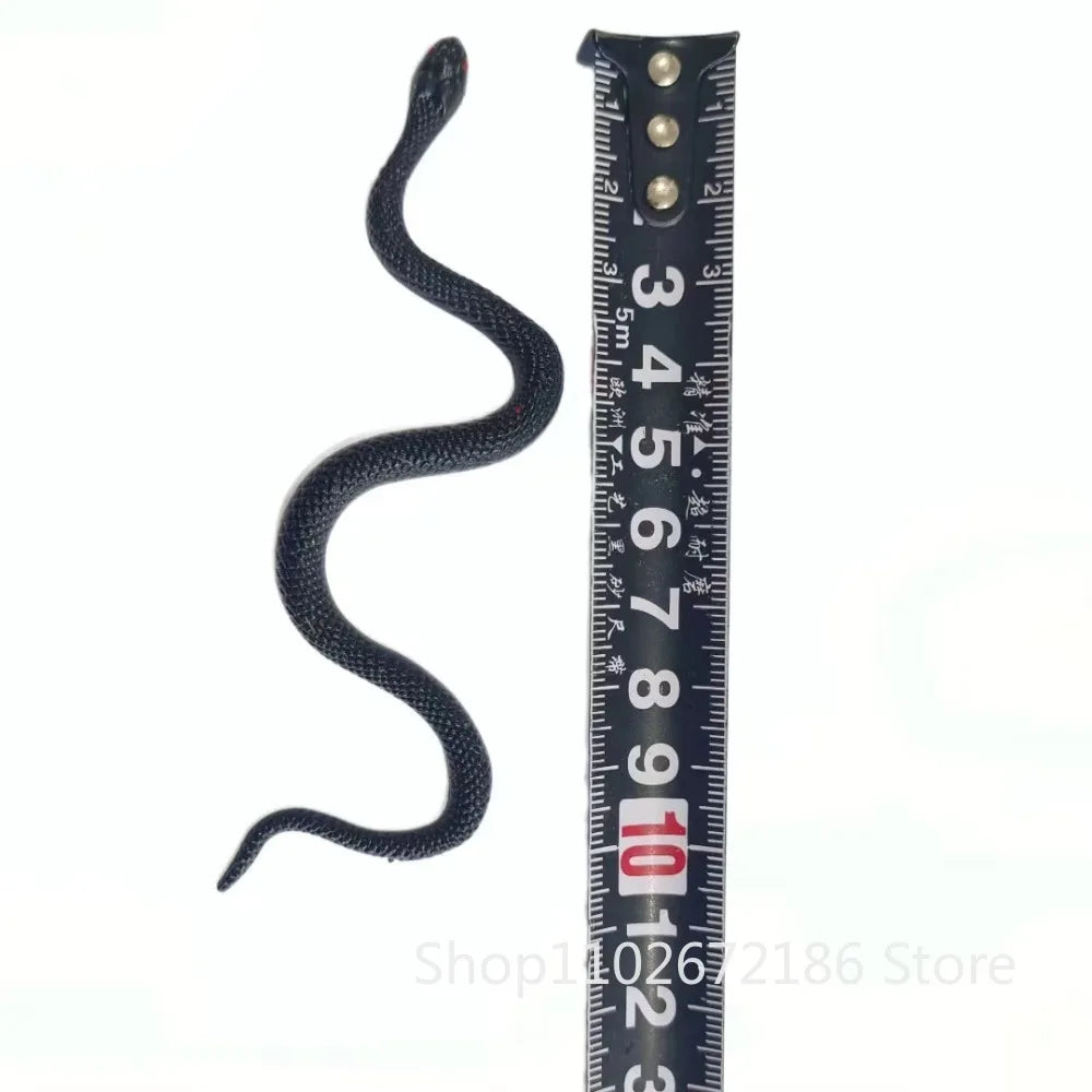 Black Fake Snake Halloween Decorations – 12–36 Pack