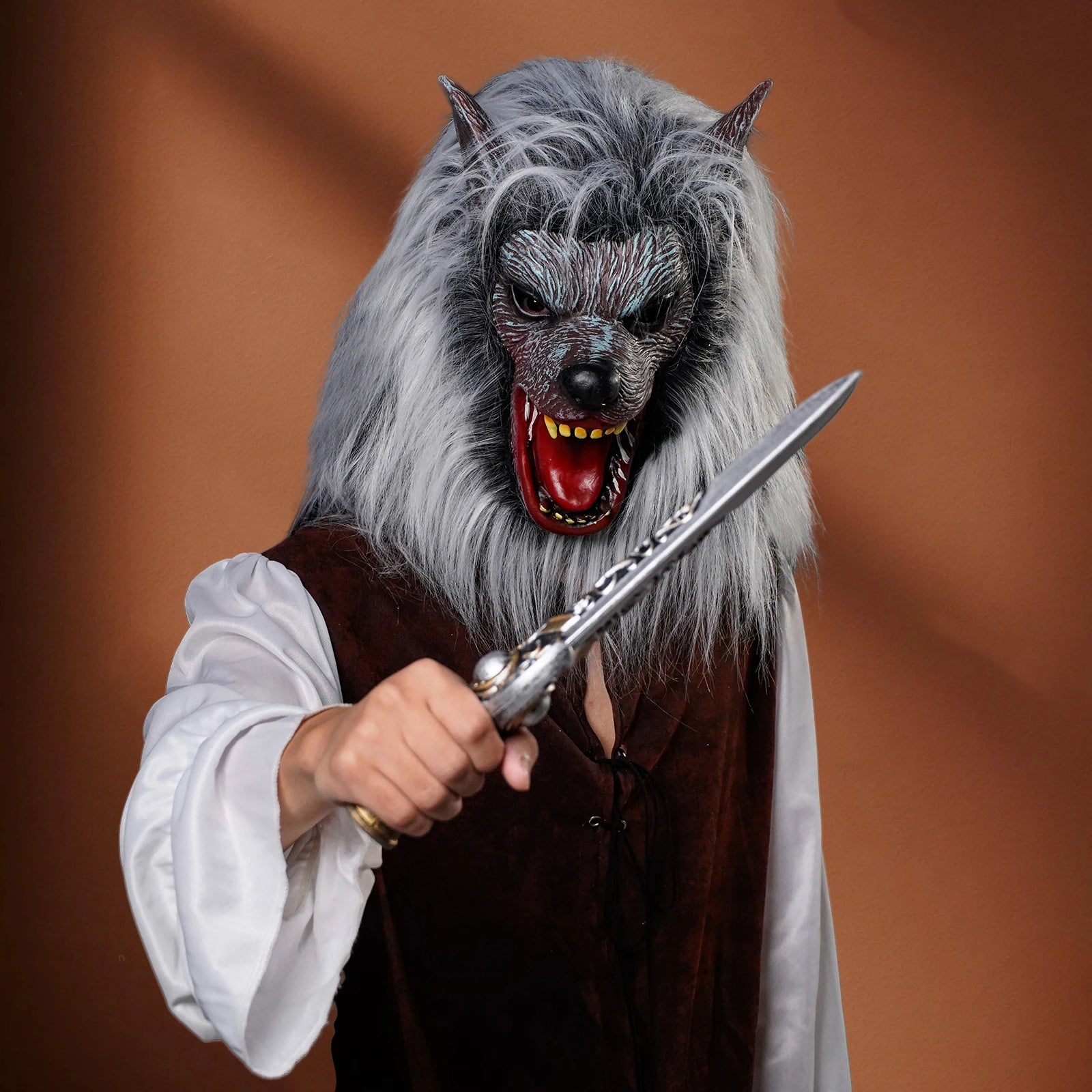 1pc Wolf Head Mask – Latex material Suitable for role-playing Stage performance, holiday party andHalloween