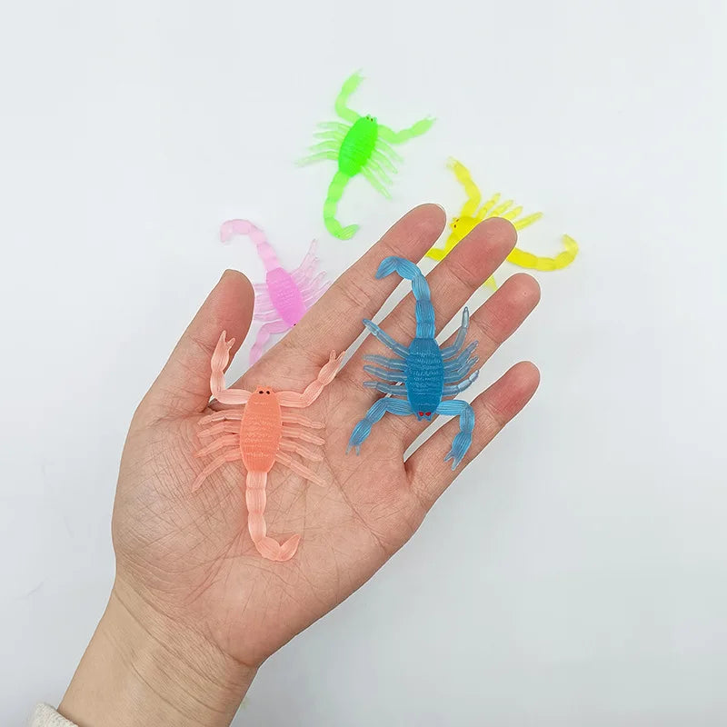 10PCS Plastic Snakes Bats Rats Scorpions Small Fake Tiny Spiders Halloween Realistic Spider Toys Terror Funny Prank Props
