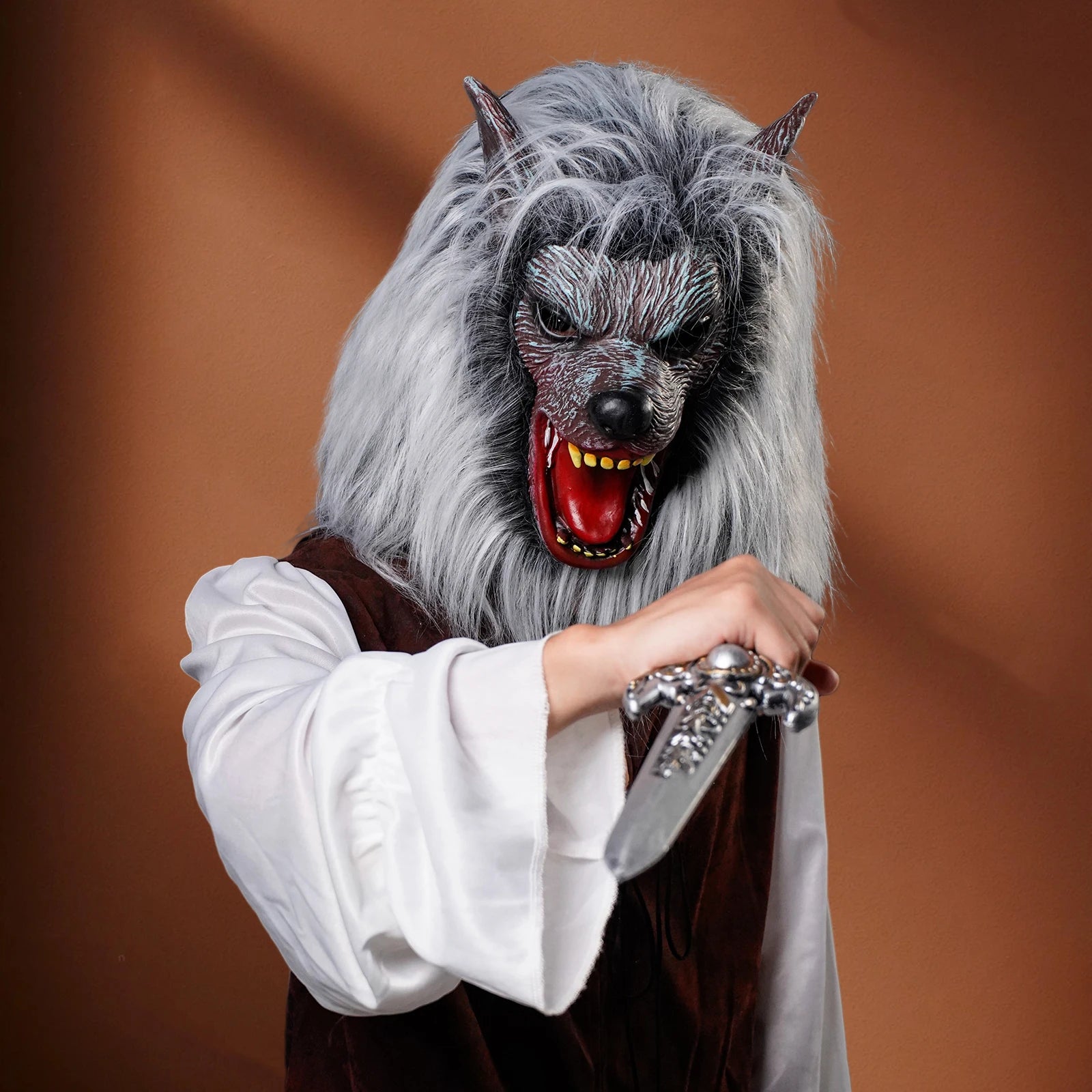 1pc Wolf Head Mask – Latex material Suitable for role-playing Stage performance, holiday party andHalloween