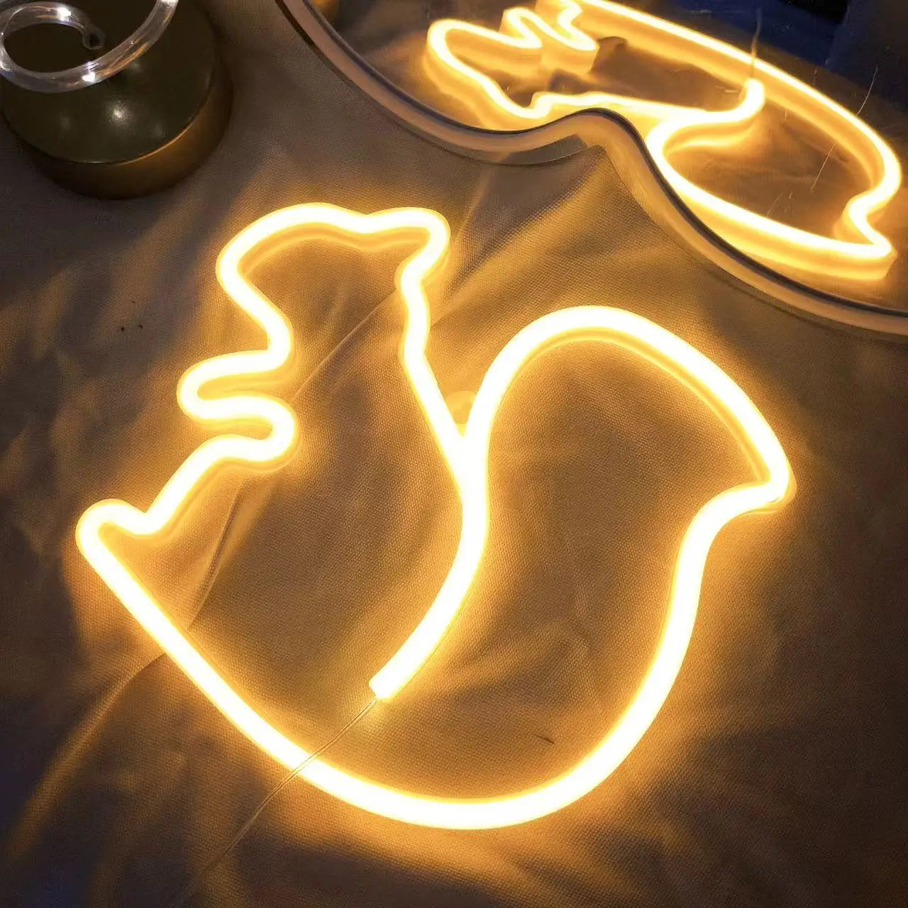 Halloween Bat Spirit LED Neon Wall Decor for Party Gift - Terrifying Atmosphere - USB or Battery Powered - product image 22